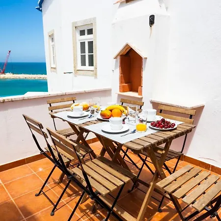 Harbour House * إيريسييرا